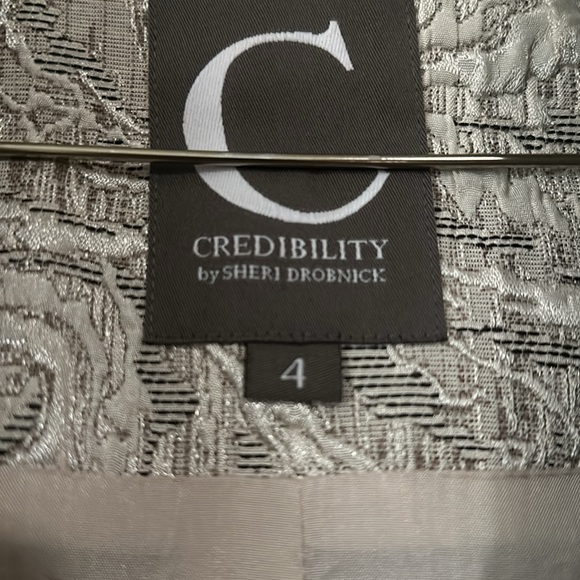 Blazer - Picture 2 of 2